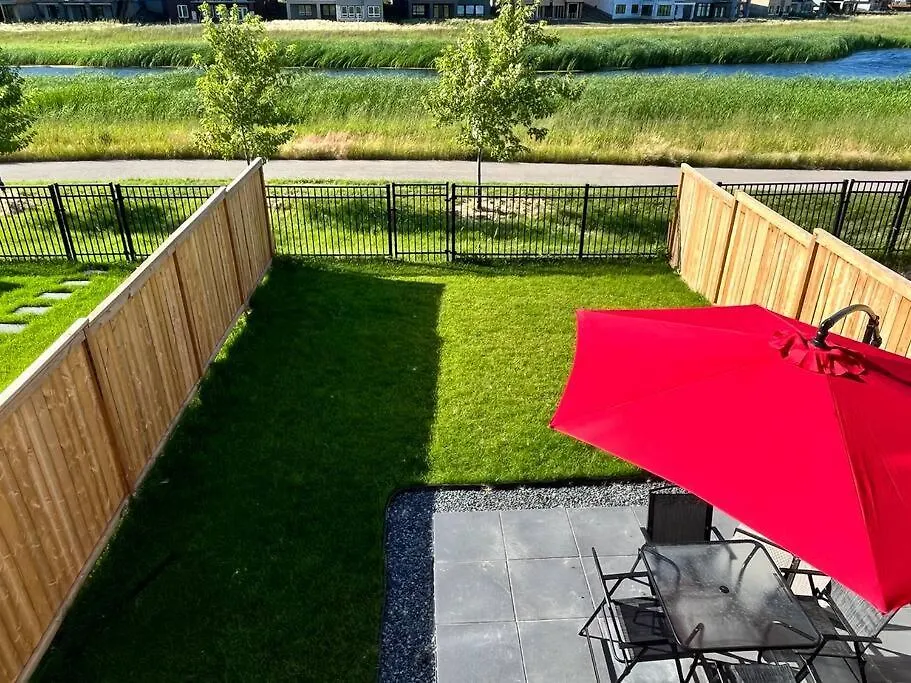 Cozy Private 1 Bedroom Basement Suite - Free Parking And Free Wifi Winnipeg Apartment
